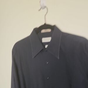 VanHeusen Black Long Sleeve Dress Shirt